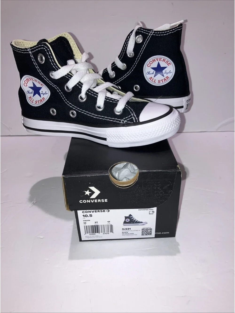 Converse Shoes Youth 10.5 Chuck Taylor All-Star Sneakers Black Hi Top 3J231 NEW